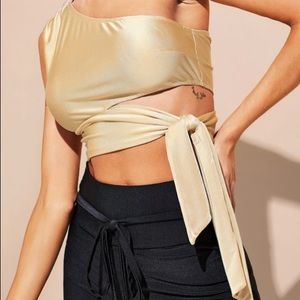 One shoulder top